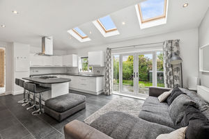 Kitchen/Dining/Family Room- click for photo gallery